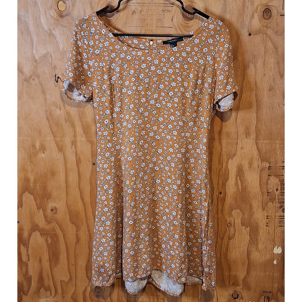 2 Forever 21 Dresses Women's Small Floral Lightweight Summer Going Out